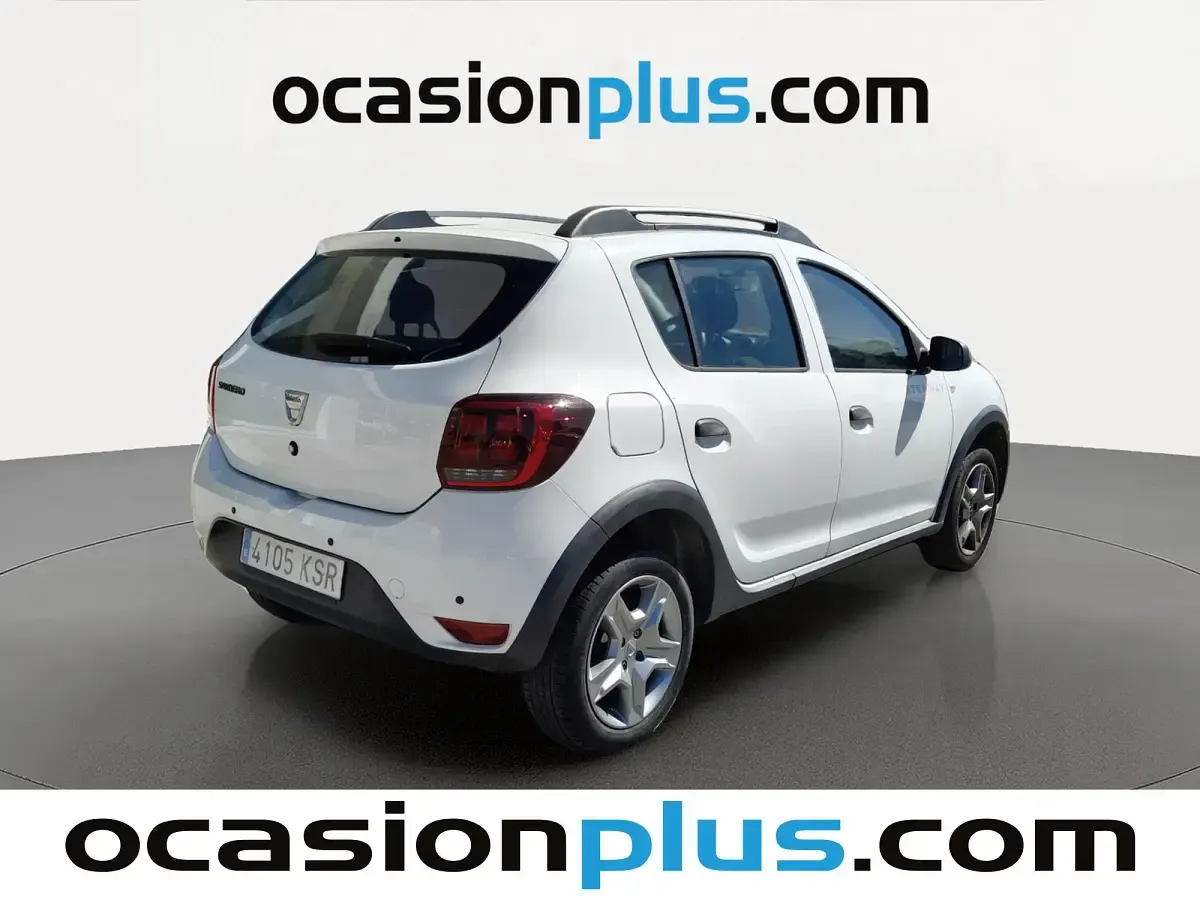 Usado Dacia Sandero Essentiel 75 CV (55 kW) 2018 Blanco Utilitario