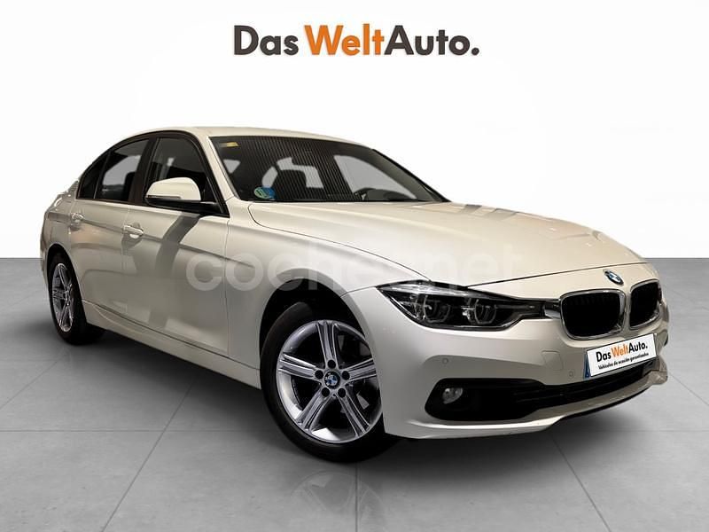 Gris / plata Usado 2016 BMW 330e Berlina | 17.700 € (Precio justo) - Imagen 1/4
