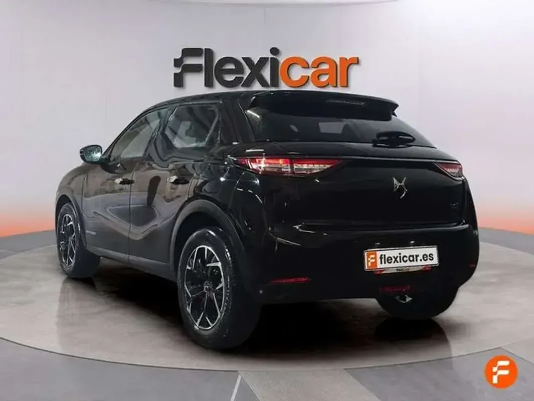 Usado DS Automobiles DS3 Crossback Chic 101 CV (74 kW) 2021 Negro SUV