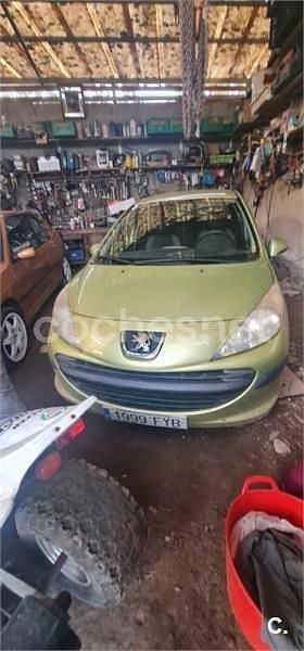 Usado Peugeot 207 75 CV (55 kW) 2007 Verde Berlina