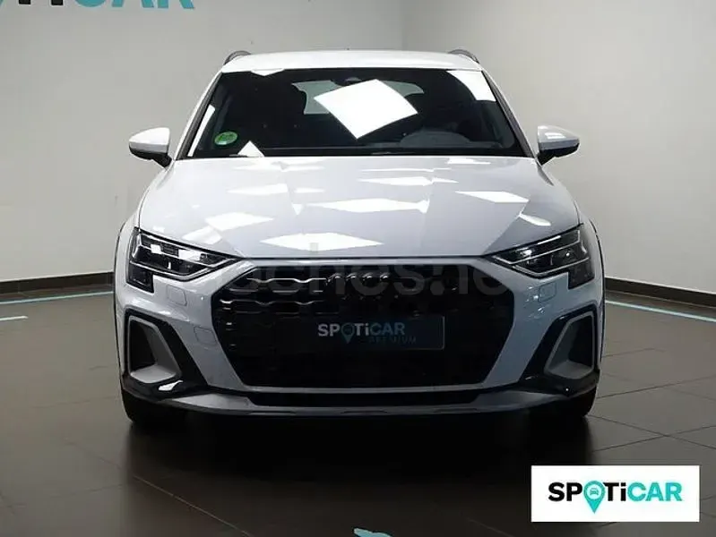 Usado Audi A3 Advanced 150 CV (110 kW) 2025 Blanco Berlina