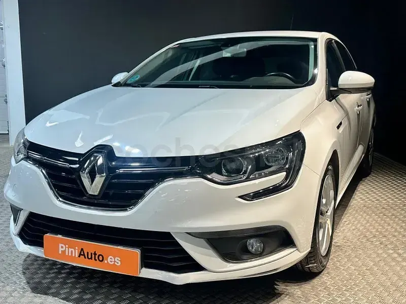 Usado Renault Mégane Business 116 CV (85 kW) 2019 Blanco Berlina
