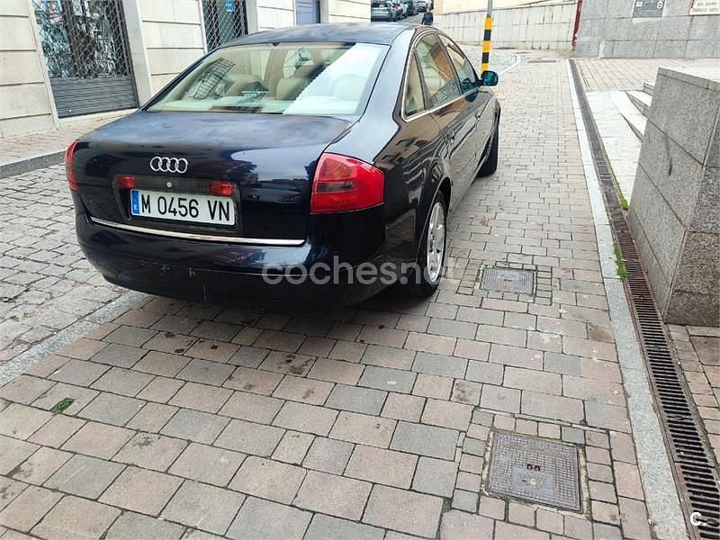 Usado Audi A6 193 CV (141 kW) 1998 Azul Berlina