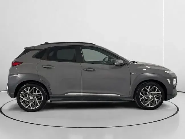 Usado Hyundai Kona Style 141 CV (103 kW) 2020 Gris SUV