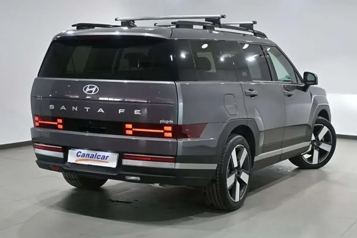 Usado Hyundai Santa Fe Style 215 CV (158 kW) 2025 Gris SUV
