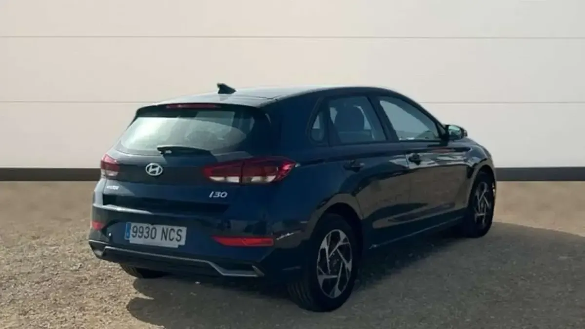 Usado Hyundai i30 N Line 97 CV (71 kW) 2025 Azul Utilitario