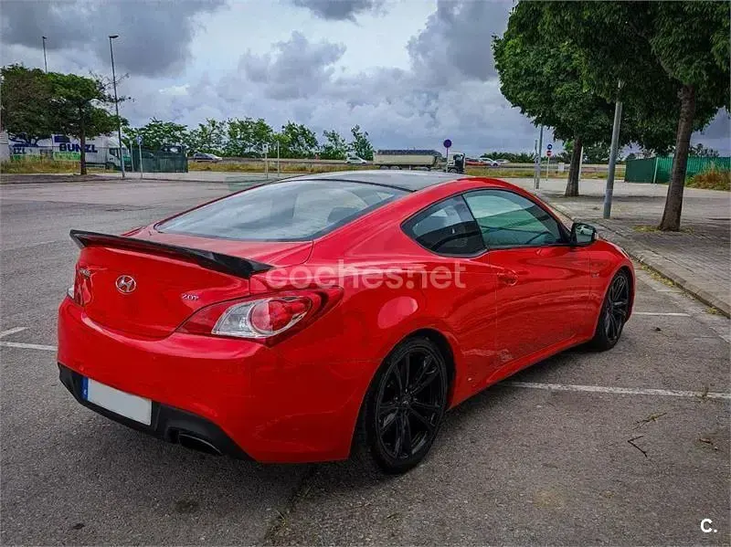 Usado Hyundai Genesis Sport 213 CV (156 kW) 2011 Rojo Coupe