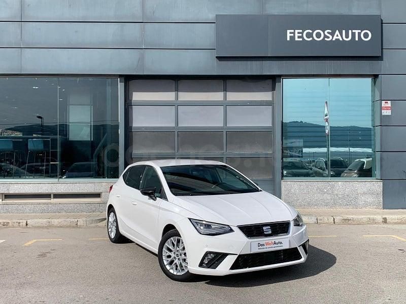 Usado Seat Ibiza FR 115 CV (84 kW) 2025 Blanco Utilitario
