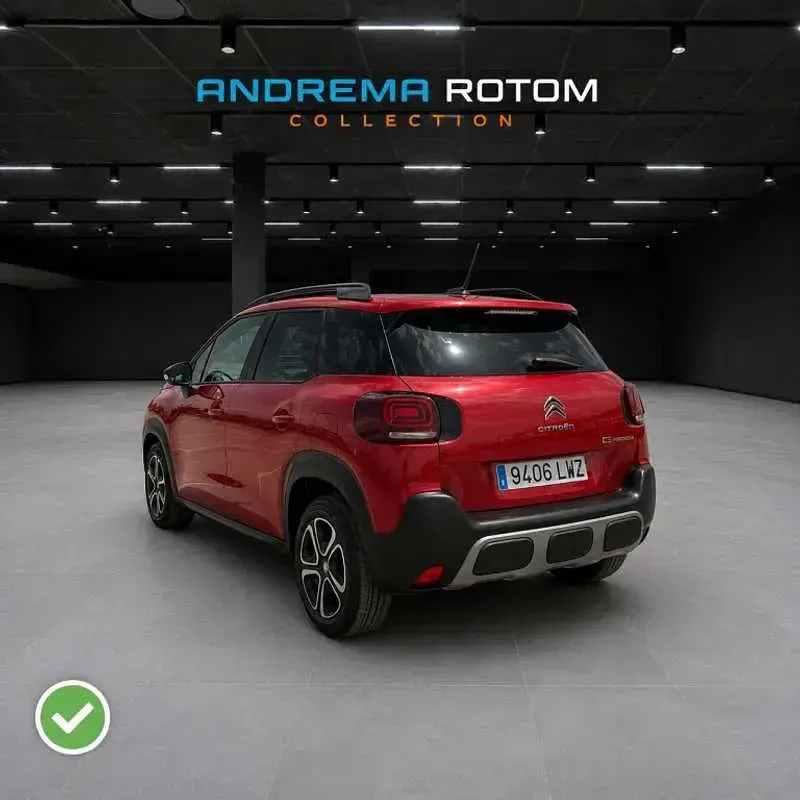 Usado Citroën C3 Aircross Shine 110 CV (80 kW) 2022 Rojo SUV