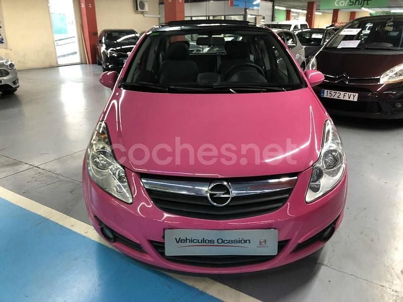 Rosa Usado 2010 Opel Corsa Cosmo Berlina | 5900 € (Precio justo) - Imagen 1/4