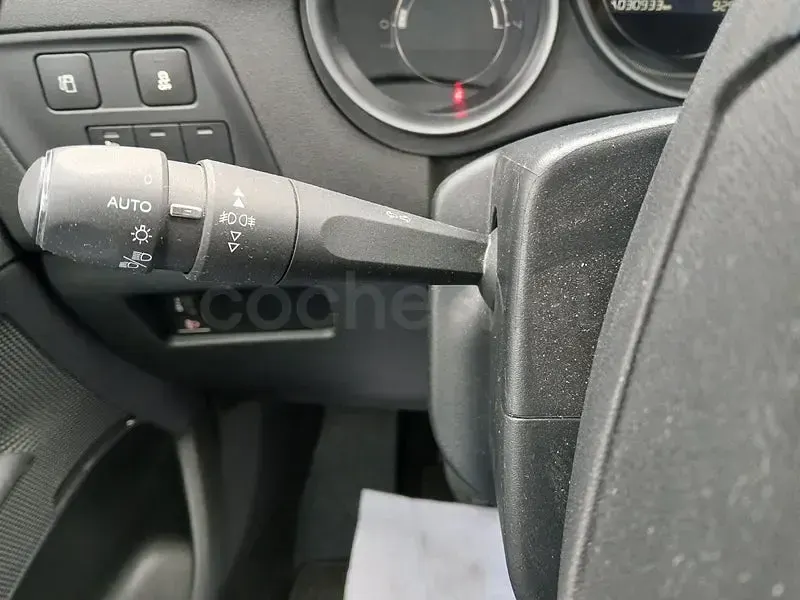 Usado Citroën C4 Feel 110 CV (80 kW) 2016 Beige Berlina