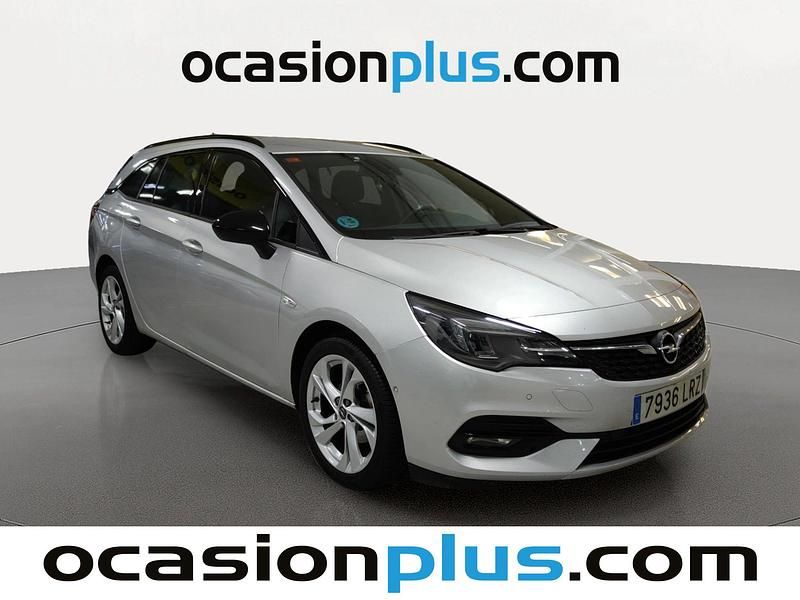 Usado Opel Astra Business Elegance 145 CV (106 kW) 2021 Gris plata Utilitario