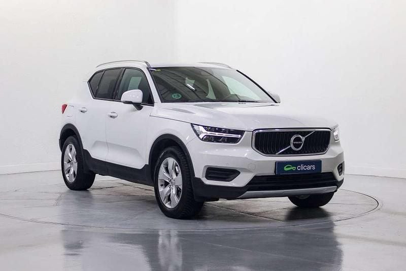 Usado Volvo XC40 Momentum 190 CV (139 kW) 2018 Blanco SUV