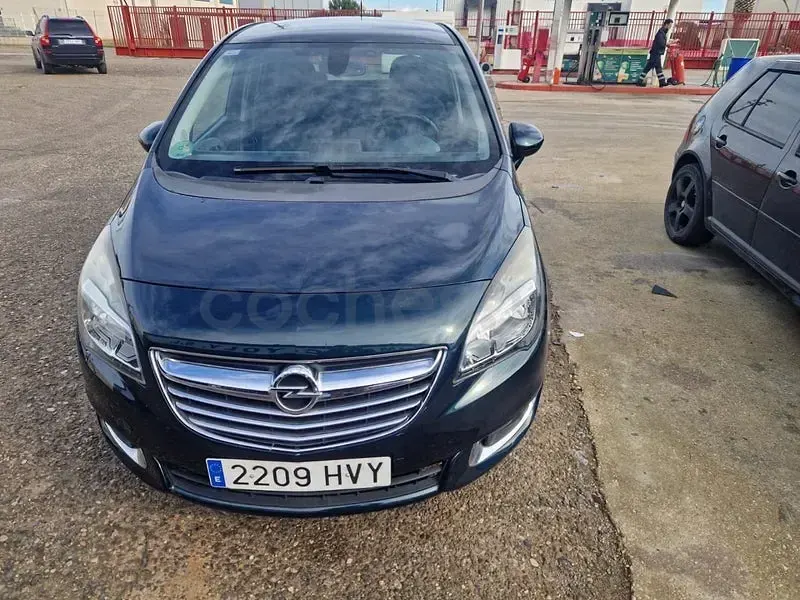 Usado Opel Meriva Excellence 110 CV (80 kW) 2014 Verde Monovolumen