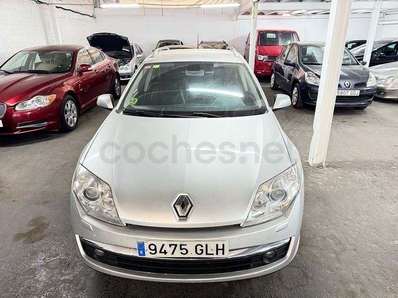 Usado Renault Laguna III Authentique 130 CV (95 kW) 2009 Gris / plata Familiar