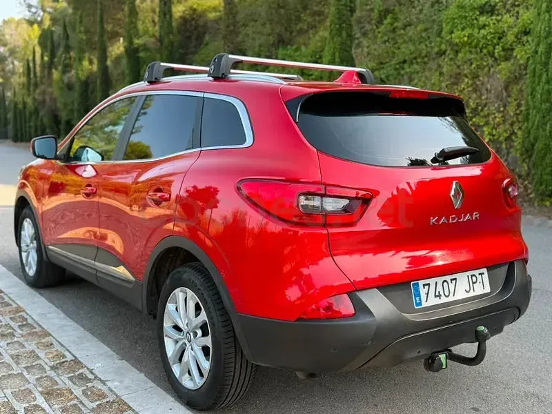 Usado Renault Kadjar Intens 130 CV (95 kW) 2016 Rojo SUV