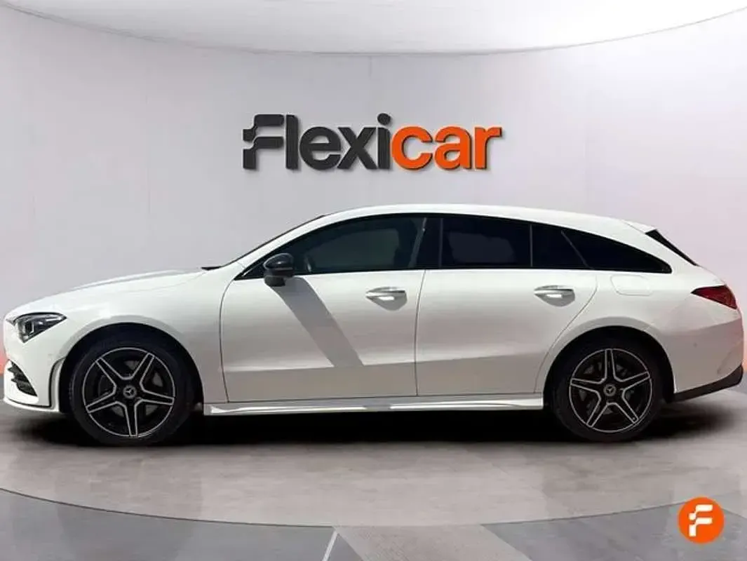 Usado Mercedes CLA250e Shooting Brake 218 CV (160 kW) 2022 Blanco Familiar