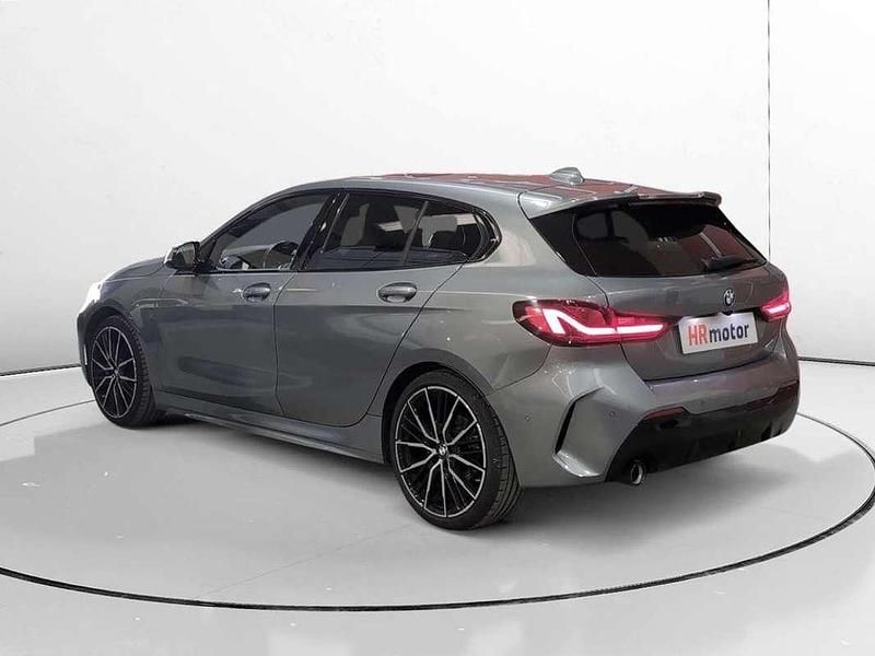 Usado BMW 118 M Sport 136 CV (100 kW) 2024 Gris Utilitario