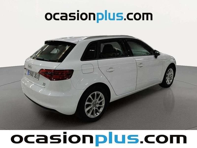 Usado Audi A3 Sportback 110 CV (80 kW) 2015 Blanco Utilitario