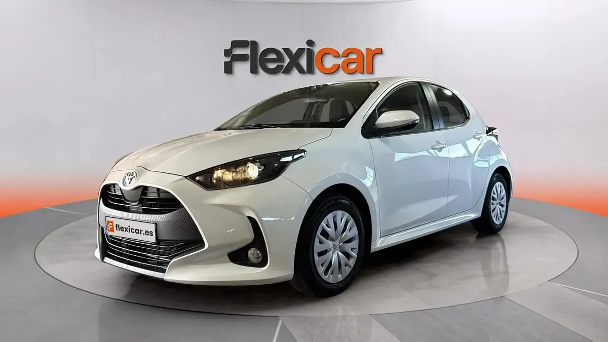 Usado Toyota Yaris Edition 125 CV (91 kW) 2023 Blanco Utilitario