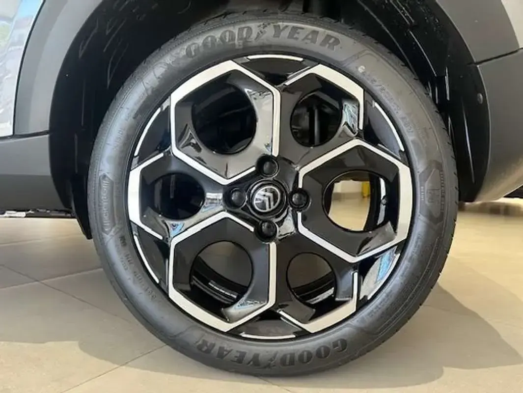 Nuevo Citroën C3 101 CV (74 kW) 2026 Gris SUV