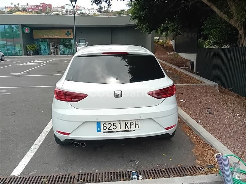 Usado Seat Leon XCELLENCE 150 CV (110 kW) 2018 Blanco Berlina
