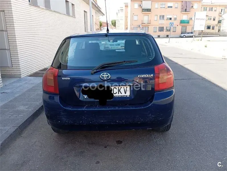 Usado Toyota Corolla Sol 116 CV (85 kW) 2003 Azul Berlina