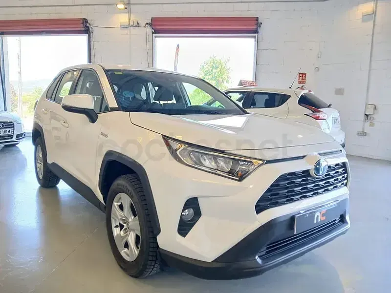 Usado Toyota RAV4 Hybrid Business Edition 222 CV (163 kW) 2020 Blanco SUV