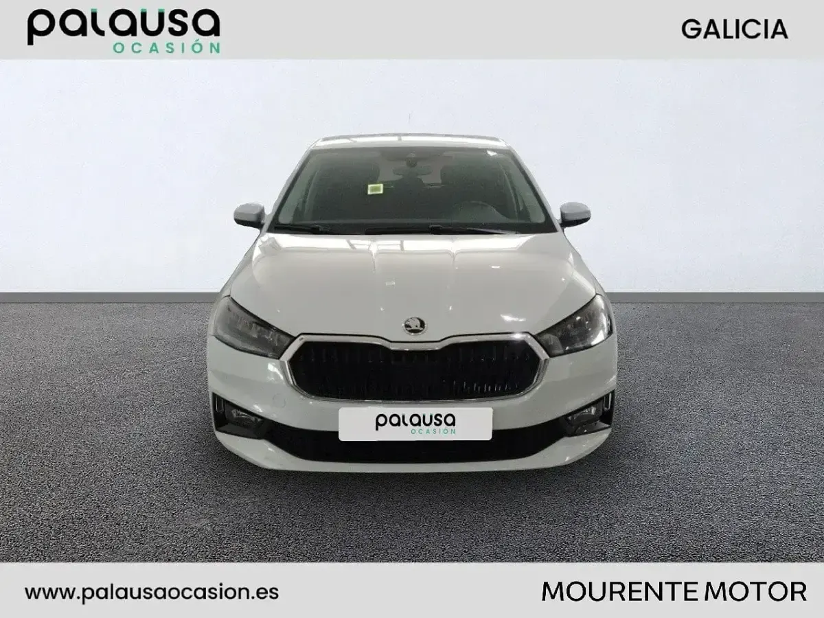 Usado Skoda Fabia Selection 80 CV (58 kW) 2025 Blanco Utilitario