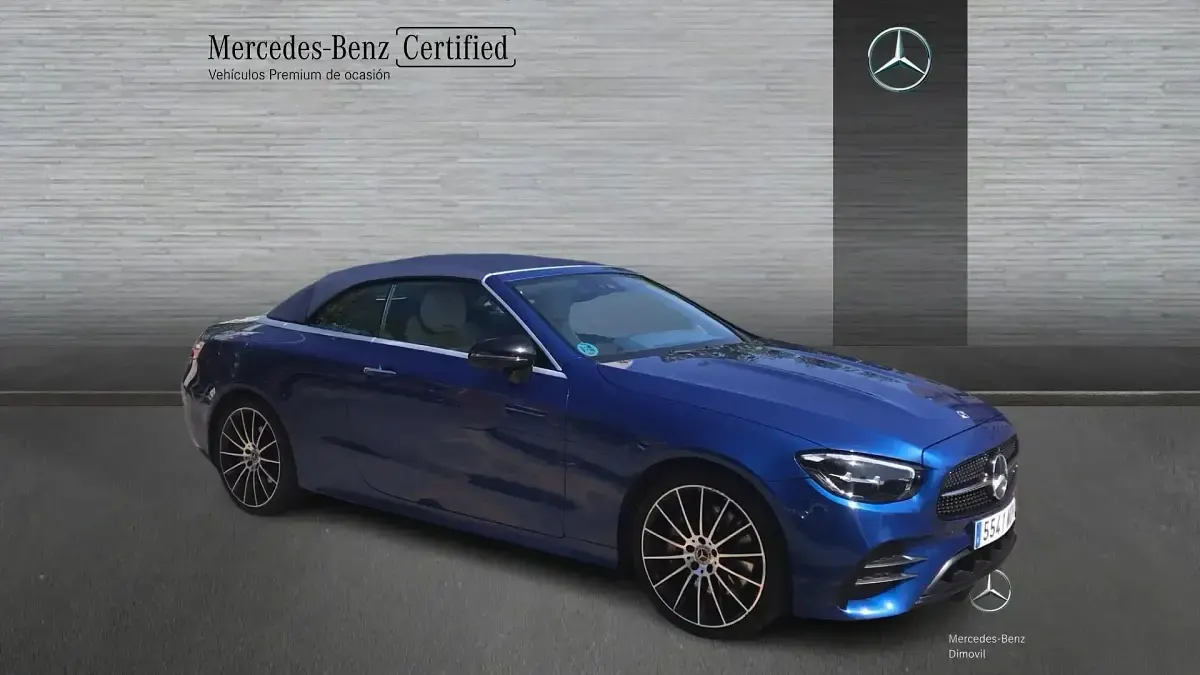 Usado Mercedes E400 AMG line 340 CV (250 kW) 2023 Azul Descapotable