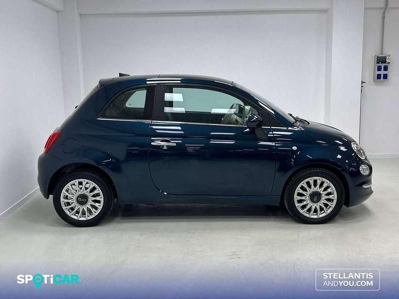 Usado Fiat 500 Dolcevita 71 CV (52 kW) 2022 Azul Berlina