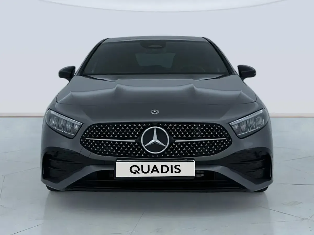 Usado Mercedes A250 224 CV (164 kW) 2023 Gris