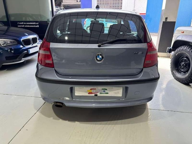 Usado BMW 116 116 CV (85 kW) 2007 Gris Utilitario