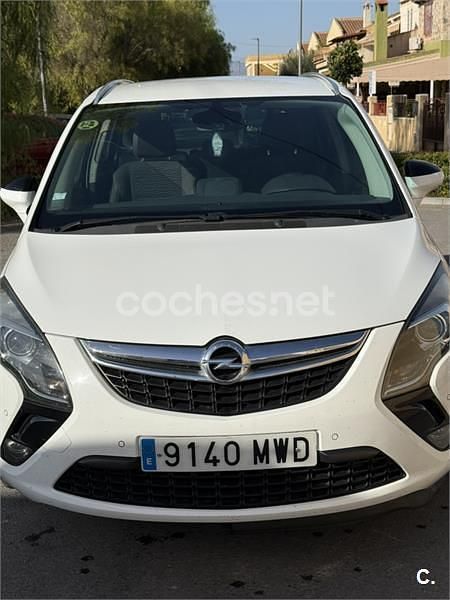 Usado Opel Zafira Tourer Expression 110 CV (80 kW) 2012 Blanco Monovolumen