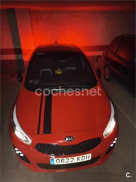 Usado Kia Ceed GT GT-Line 136 CV (100 kW) 2018 Rojo Berlina