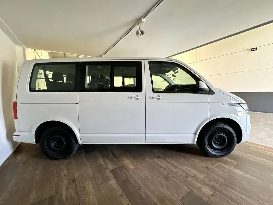 Usado VW Caravelle Trendline 114 CV (83 kW) 2020 Blanco Van