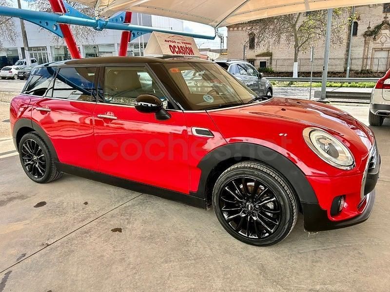 Usado Mini One D Clubman 116 CV (85 kW) 2019 Rojo Familiar