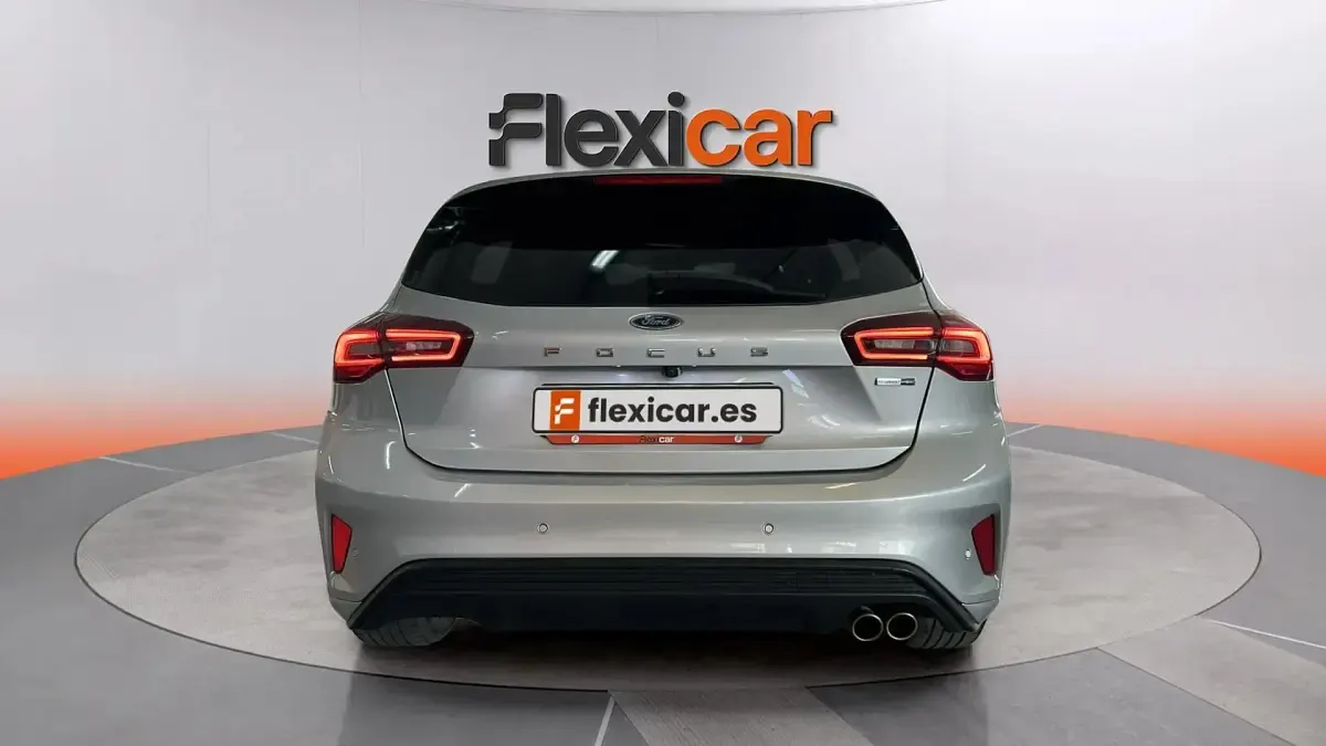 Usado Ford Focus Active 155 CV (114 kW) 2023 Gris Berlina