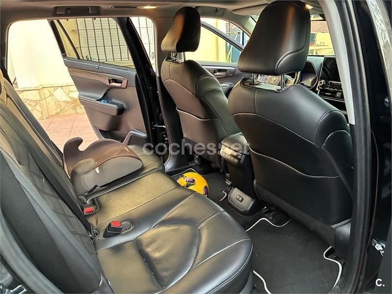 Negro Usado 2021 Toyota Highlander Luxury SUV | 45.000 € (Precio justo) - Imagen 1/4