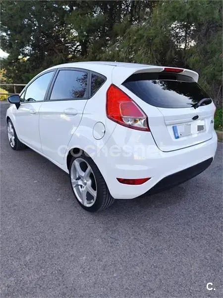 Usado Ford Fiesta Trend 75 HP (55 kW) 2014 Branco Citadino