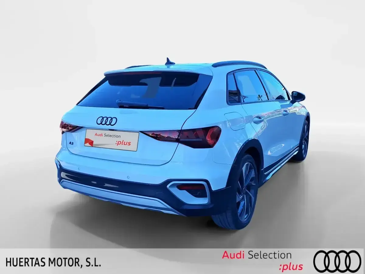 Usado Audi A3 Advanced Plus 204 CV (150 kW) 2026 Blanco Berlina