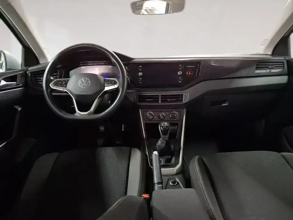 Begagnad VW Polo Life 95 HK (69 kW) 2024 Grå Sedan