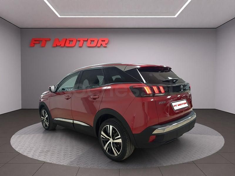 Usado Peugeot 3008 Allure 130 CV (95 kW) 2019 Rojo SUV