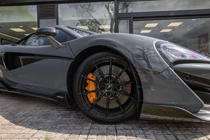 Usado McLaren 600LT 600 CV (441 kW) 2019 Gris Coupe