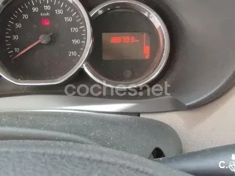 Usado Dacia Lodgy Lauréate 90 CV (66 kW) 2015 Blanco Monovolumen
