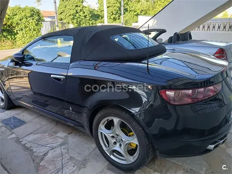 Usado Alfa Romeo Spider Distinctive 200 CV (147 kW) 2007 Negro Descapotable