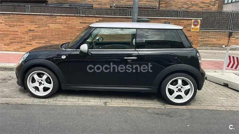 Usado Mini Cooper 120 CV (88 kW) 2011 Negro Utilitario