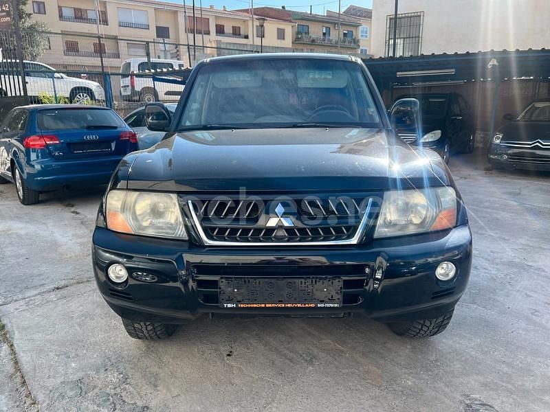 Usado Mitsubishi Montero Intense 182 CV (133 kW) 2005 Negro SUV