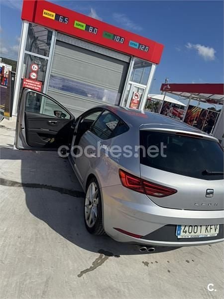 Usado Seat Leon FR 184 CV (135 kW) 2017 Gris / plata Berlina