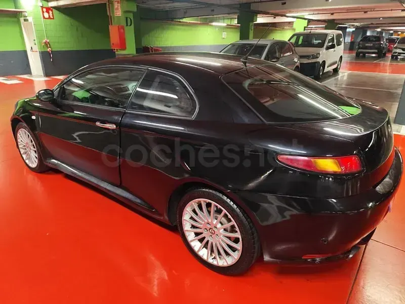 Usado Alfa Romeo GT Progression 150 CV (110 kW) 2005 Negro Coupe